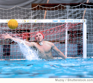 Water Polo Goalkeepers: How to Block a Goal - SwimOutlet.com