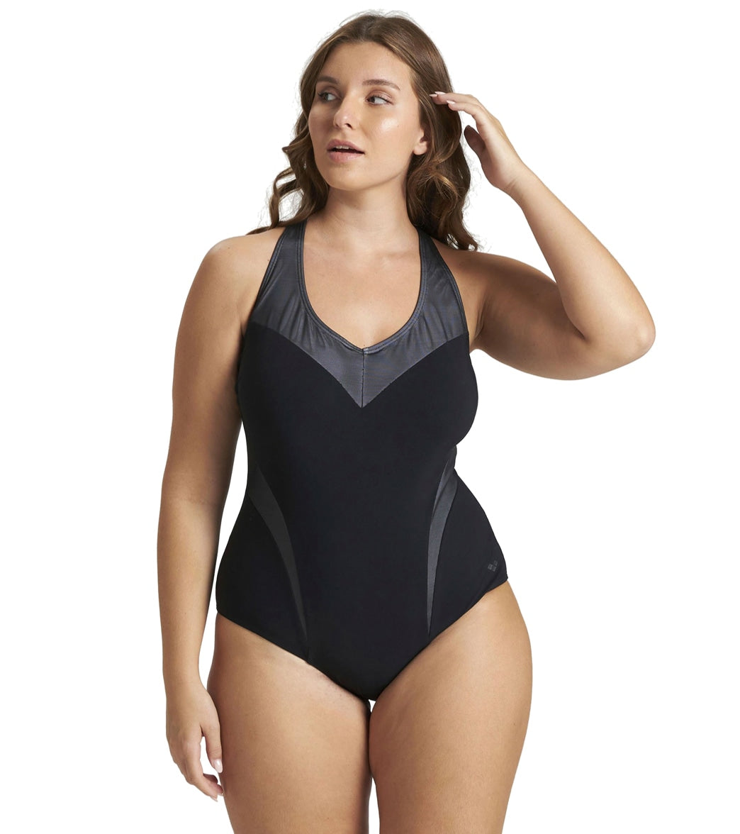 Arena Women's Plus Size Isabel Light Cross Back One Piece Swimsuit at  SwimOutlet.com